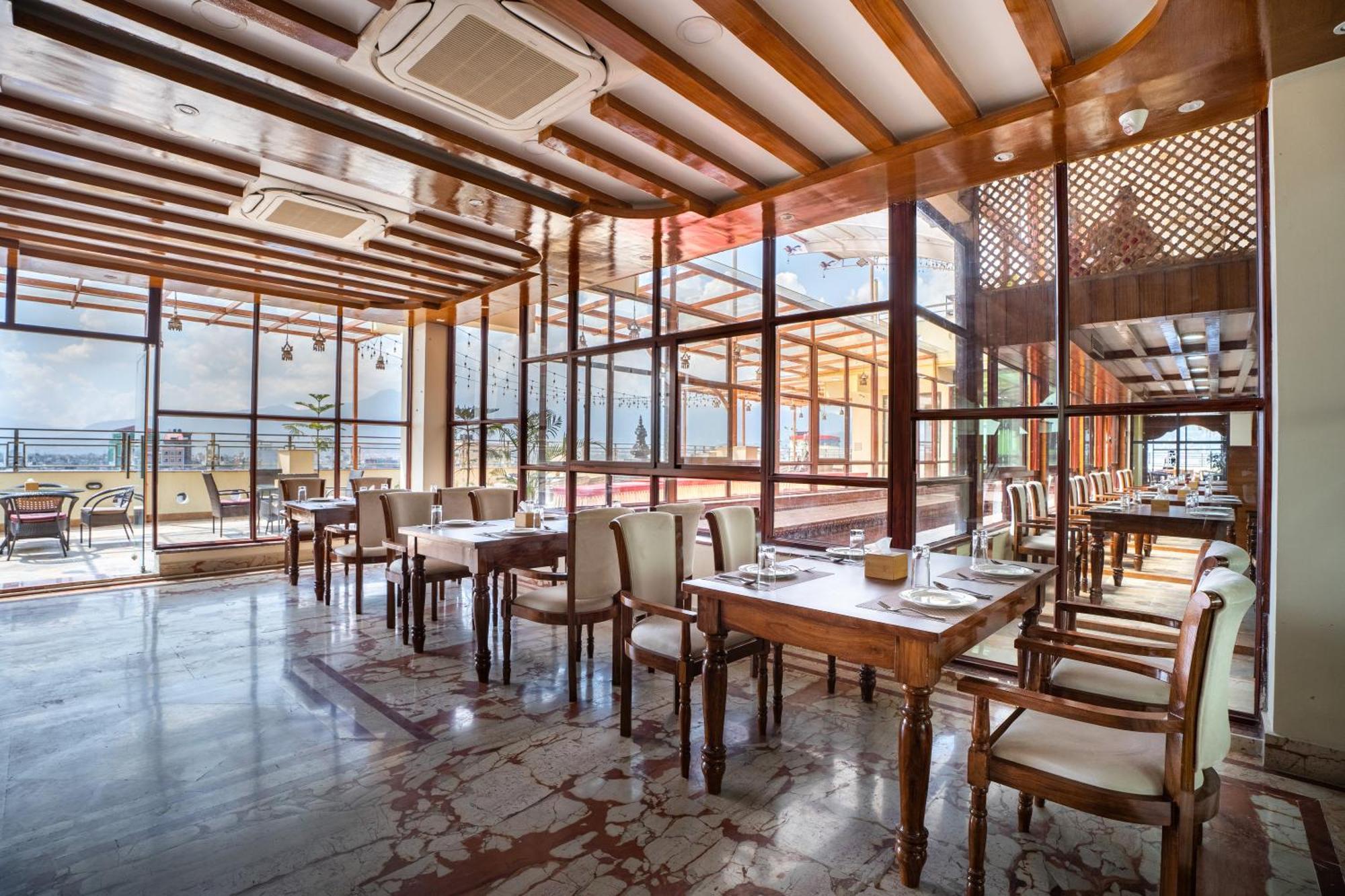 Surya Heritage Hotel Катманду Экстерьер фото