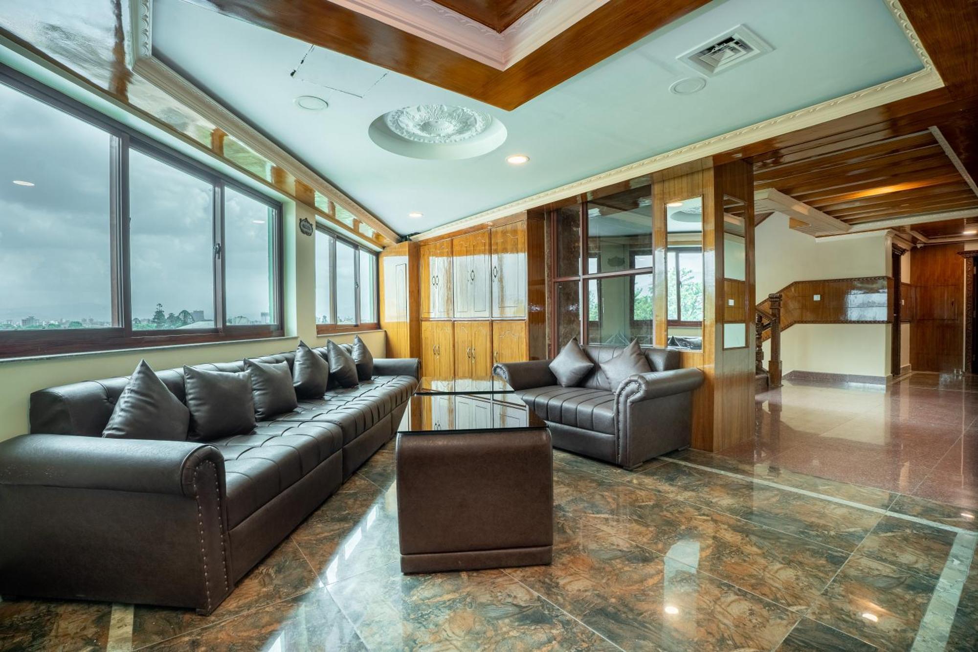 Surya Heritage Hotel Катманду Экстерьер фото